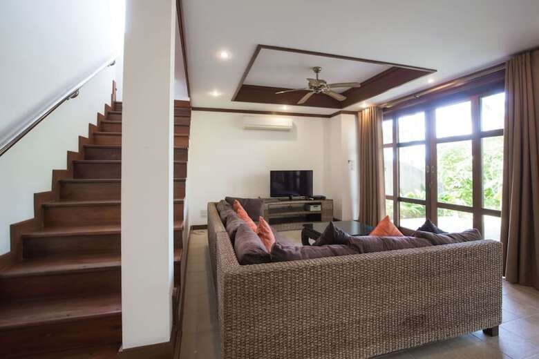 6 Bedroom Twin Villas On Beach Front Resort 25/12