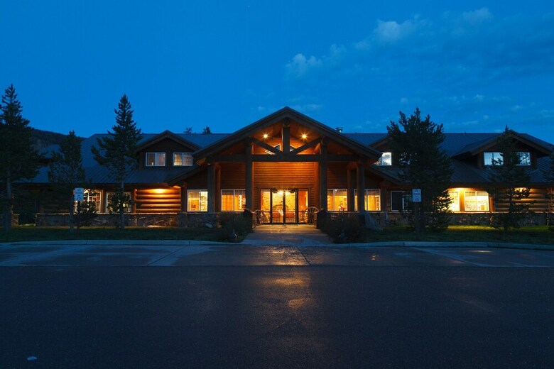 Hotel Headwater's Lodge & Cabins At Flagg Ranch