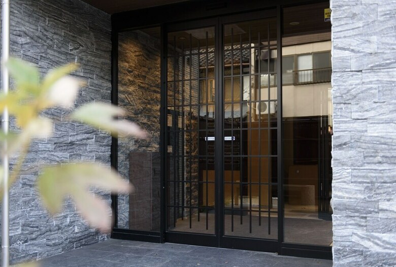 Apartamentos Rivre Housai