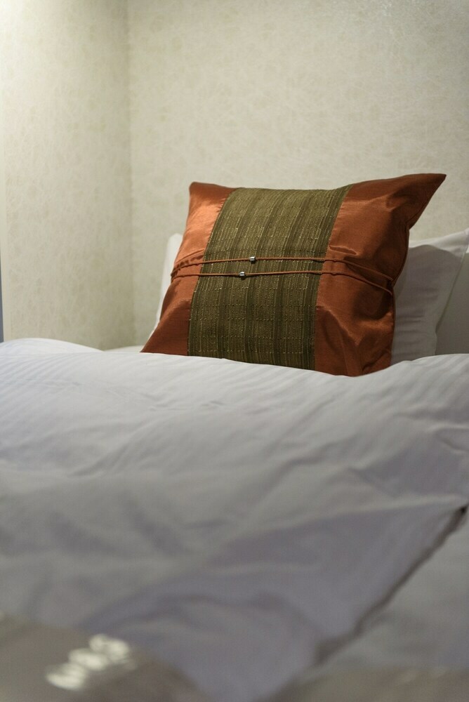 Apartamentos Rivre Housai