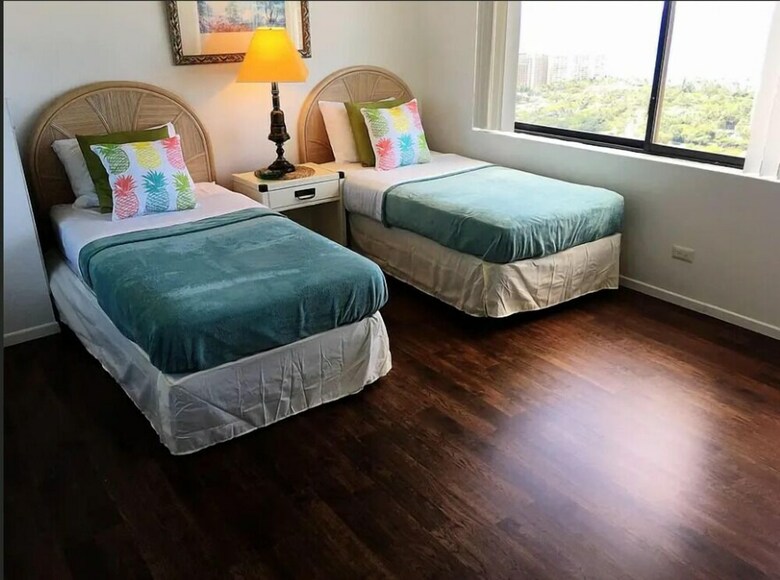 Penthouse 401-ocean/sunset Views