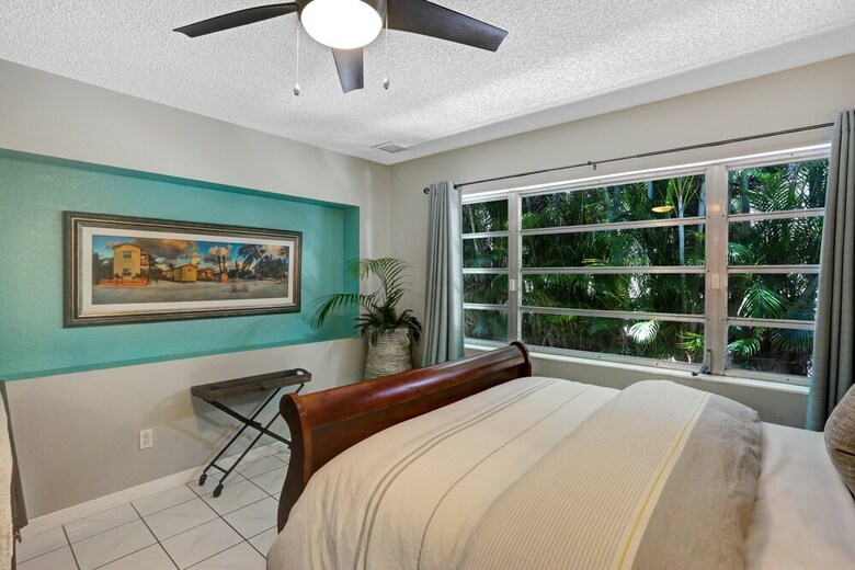 Tropic Like It Hot! Private Tropical Retreat