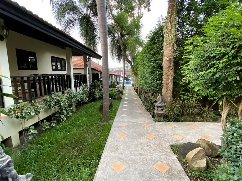 Hotel Baan Poon Baan Sabai