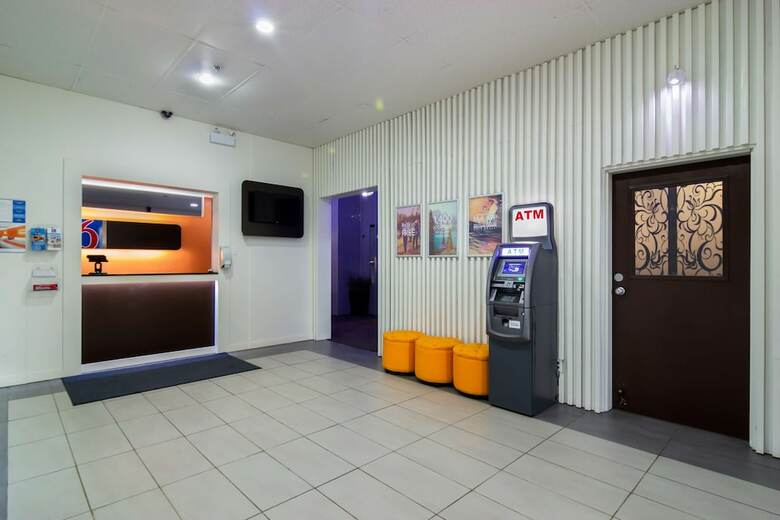 Motel 6 Kerrobert, Sk