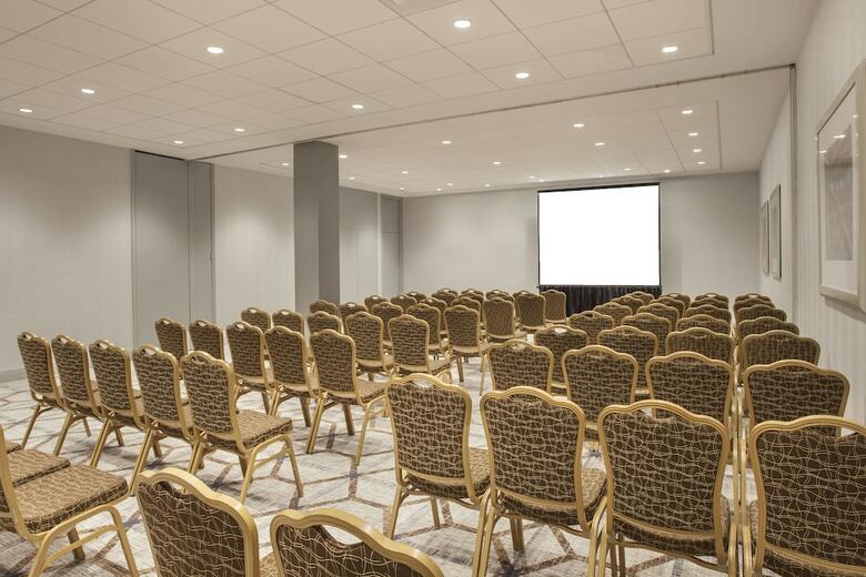 Sheraton Philadelphia University City Hotel