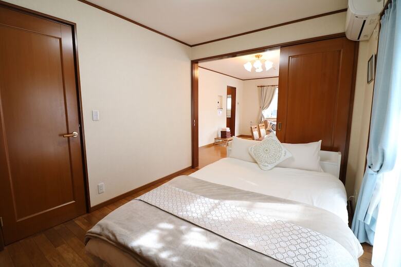 Apartamentos Sophia Court Room101.102