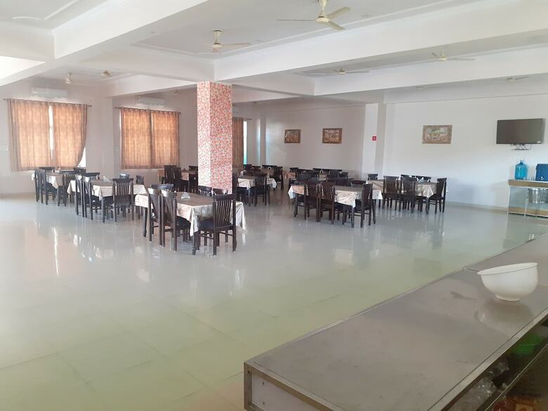 Hotel Shiv Palace