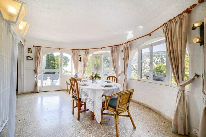 Villa - 3 Bedrooms With Pool And Wifi - 107479