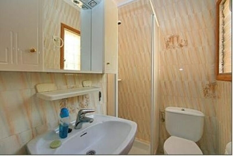 Villa - 5 Bedrooms With Pool And Wifi - 103974