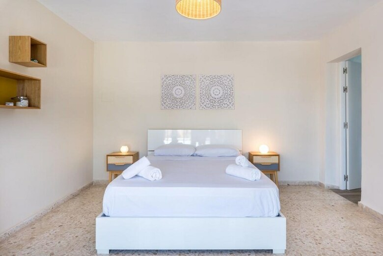 Villa - 3 Bedrooms With Pool And Wifi - 107862