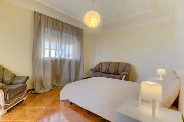 Villa - 6 Bedrooms With Pool And Wifi - 104371