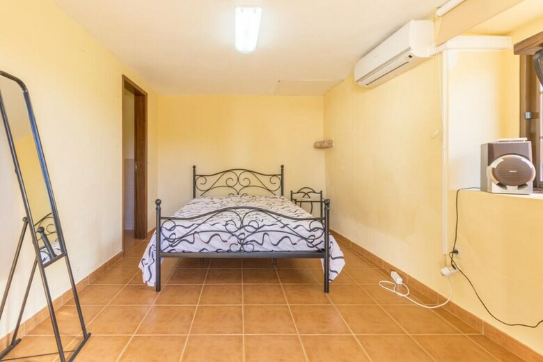Villa - 7 Bedrooms With Pool And Wifi - 107981