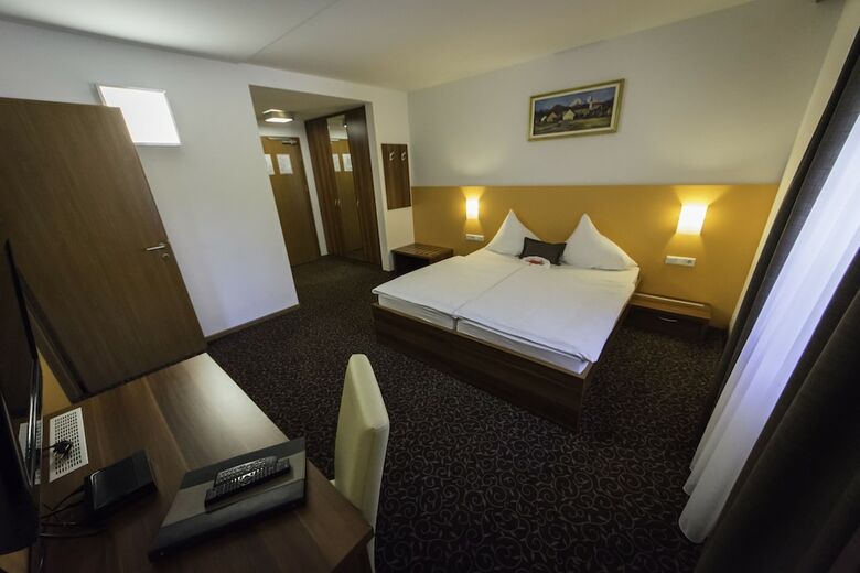 Hotel Guesthouse Vodnik