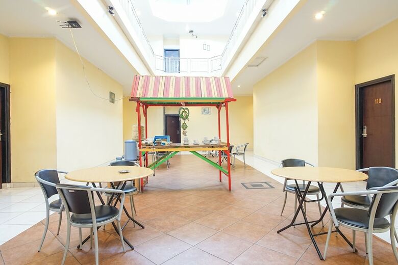Hotel Lucky Inn