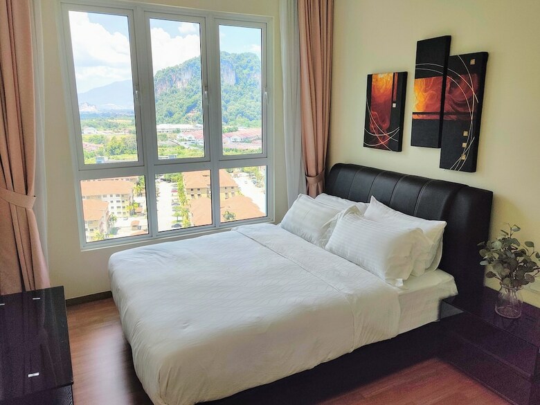 Hotel Suites At The Haven Lakeside By Plush