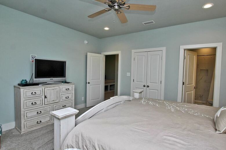Nautical Breeze At Romeo Beach By Youngs Suncoast