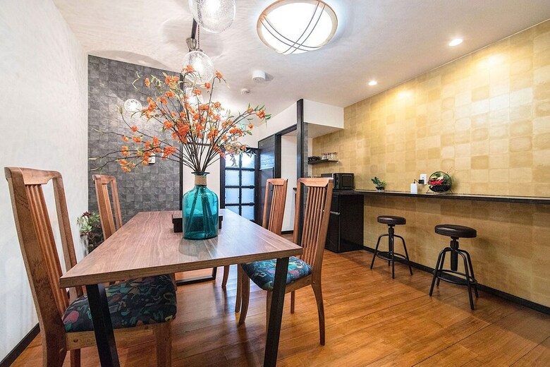 Osaka Zebrahouse Morinomiya