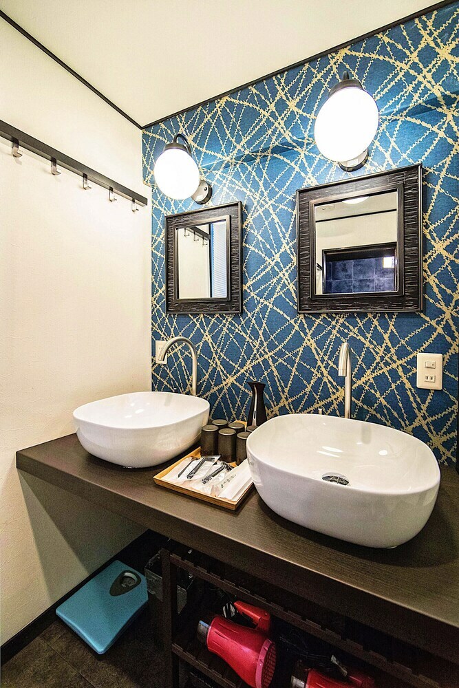 Osaka Zebrahouse Morinomiya