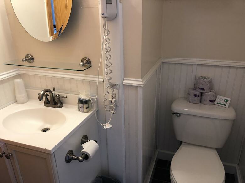 Hotel Water Street Inn