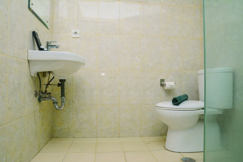 Best Price Studio At Tamansari The Hive Apartment