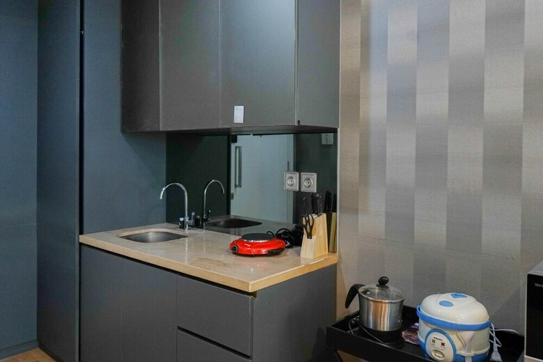 Spacious Studio With Sofa Bed @ Ancol Mansion Apartment