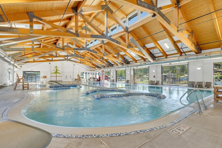 Tamarack Lane 8 By Village Properties At Sunriver