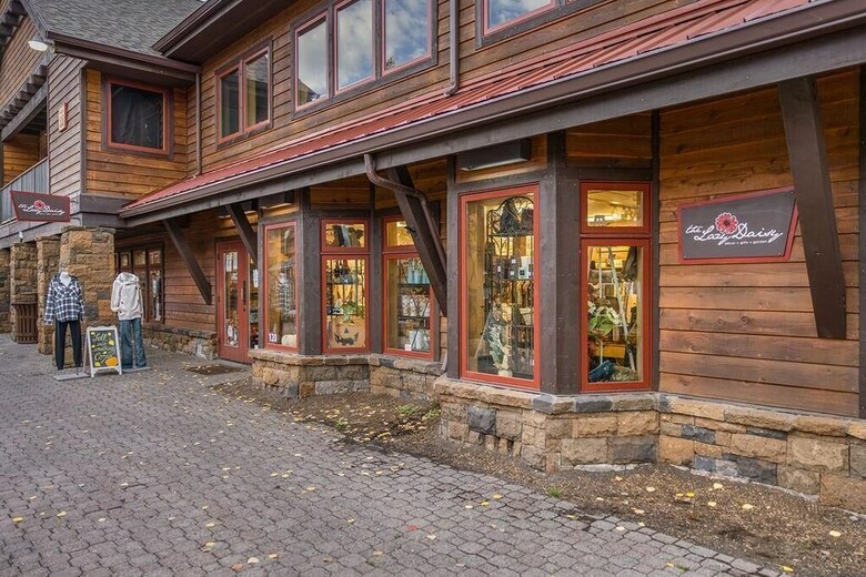 Tamarack Lane 8 By Village Properties At Sunriver