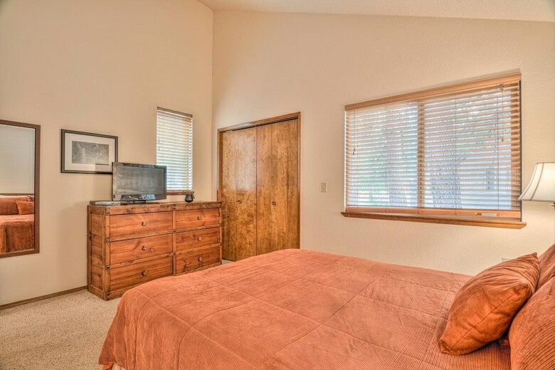 Tamarack Lane 8 By Village Properties At Sunriver