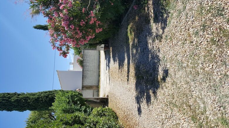 Hotel Chambre D'h�tes Lou Mazet