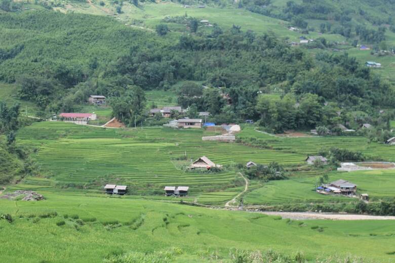 Hotel Zihome Hmong House