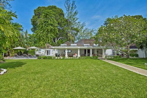 Villa High Trees Blue Sky Luxury