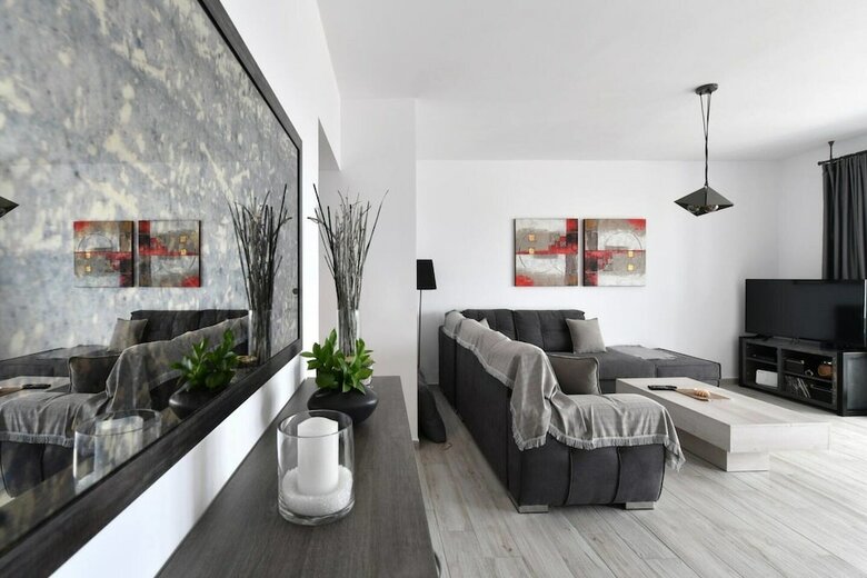 Parikia's Seaside House