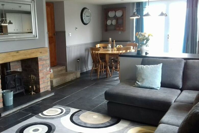 Residencia The Old Classroom - Victorian School Conversion