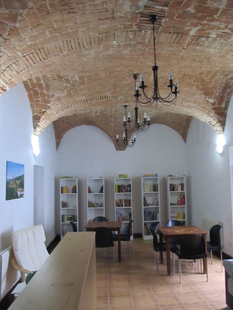 Hostal Albergue Rural Almonaster