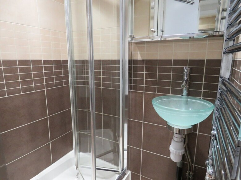 22/43 Perfect Studio Apartment - With Unique Mezzanine