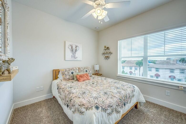 Villa Beach Escape Three - Luxury Townhome