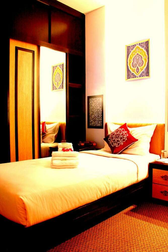 El Zahraa Hotel