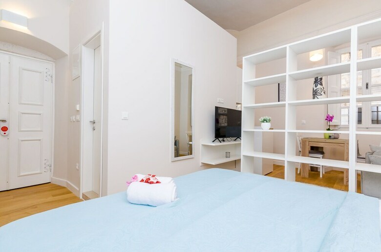 Apartamento Leonarda Baroque House - Old Town