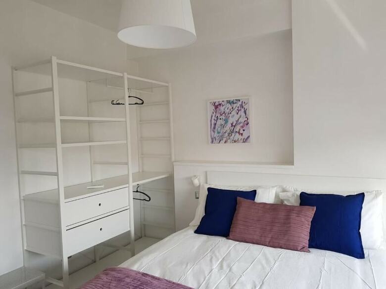 Nomentana White Apartment