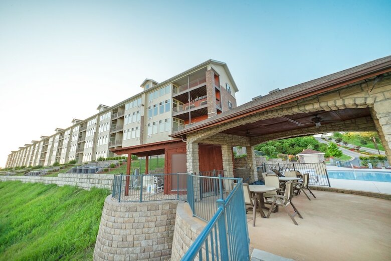 Hotel Majestic At Table Rock
