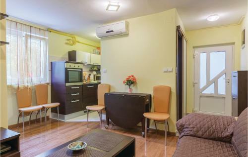Apartment Pula Osjecka II