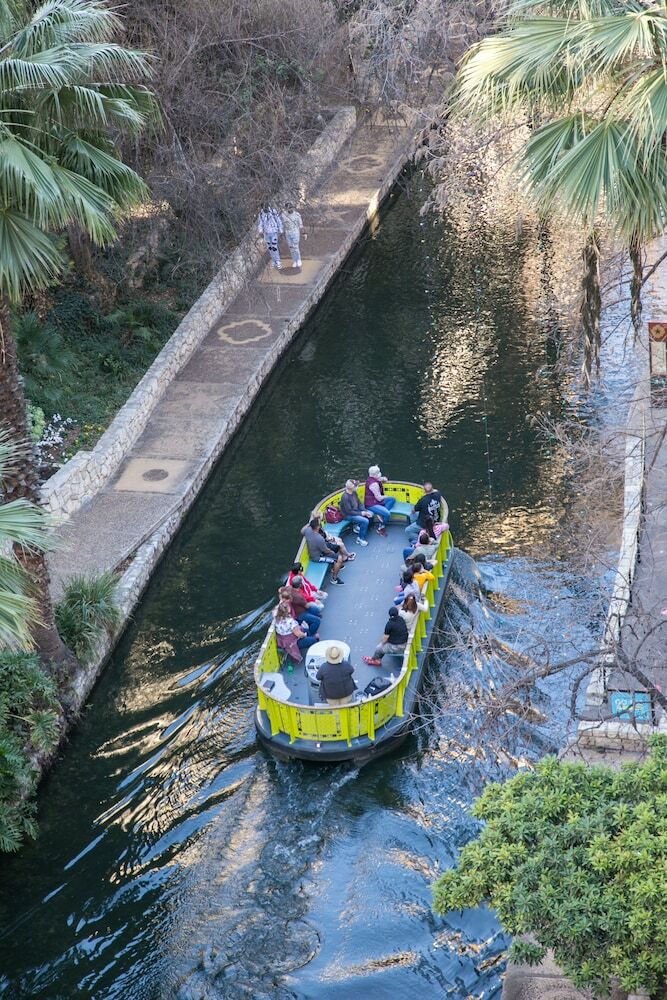 Hotel Canopy By Hilton San Antonio Riverwalk