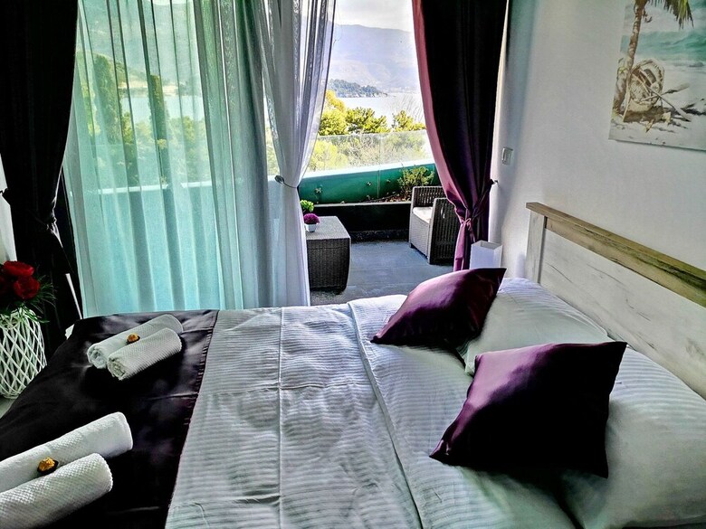 Lavander One Bedroom Apartment -29