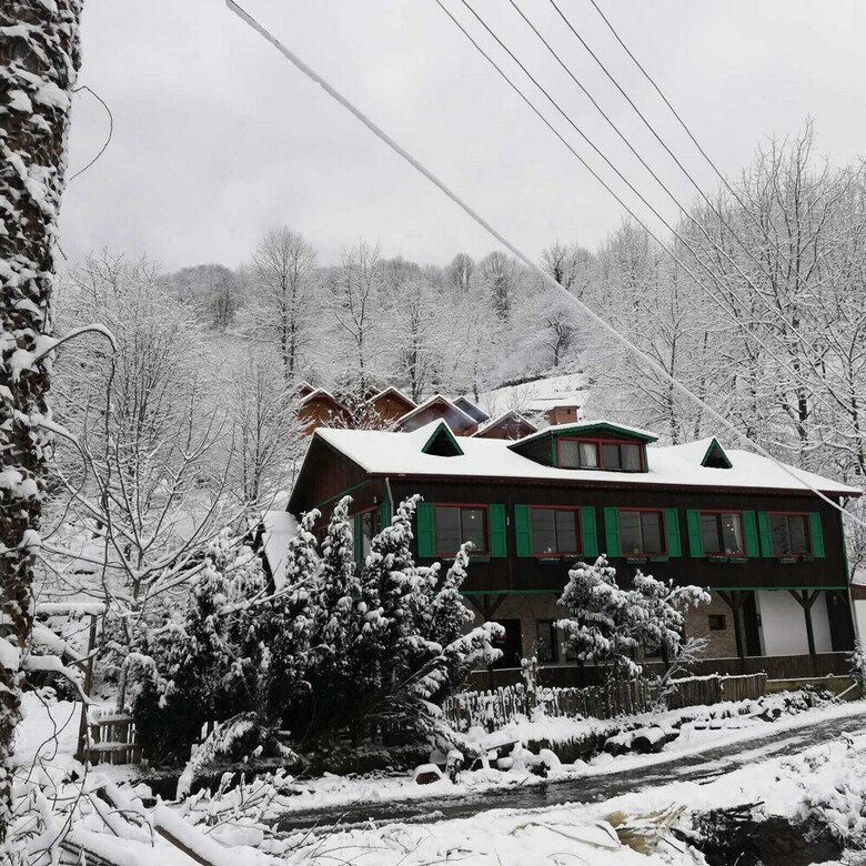 Cabana Yesil Dus Vadisi Bungalow Restoran