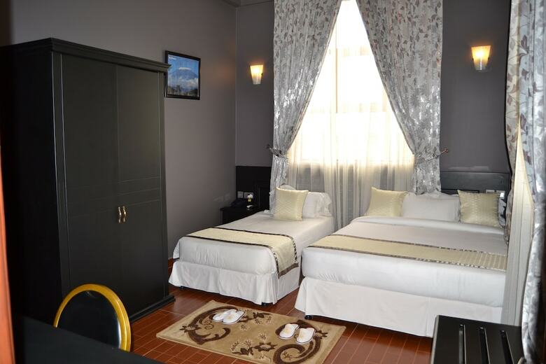 Panone Hotel Boma