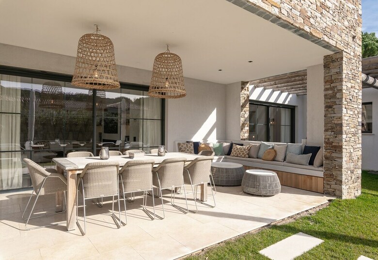 Villa Azalea By The Pearls Collection