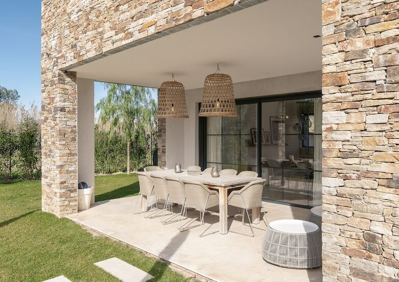 Villa Azalea By The Pearls Collection