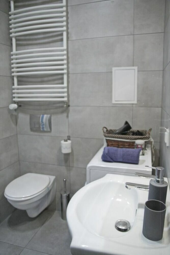Bp Apartment III
