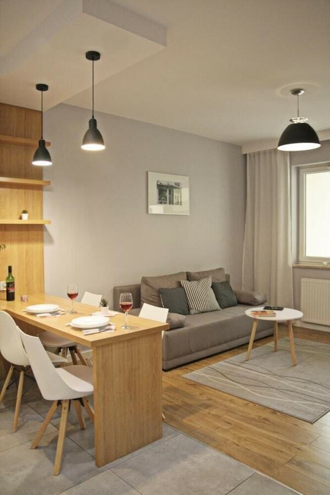 Bp Apartment III