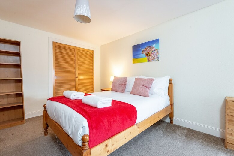 Central Market Street Apartment Sleeps 4
